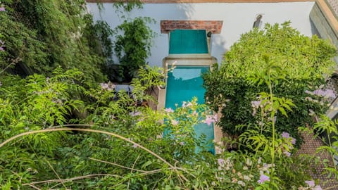 Property building, Swimming pool