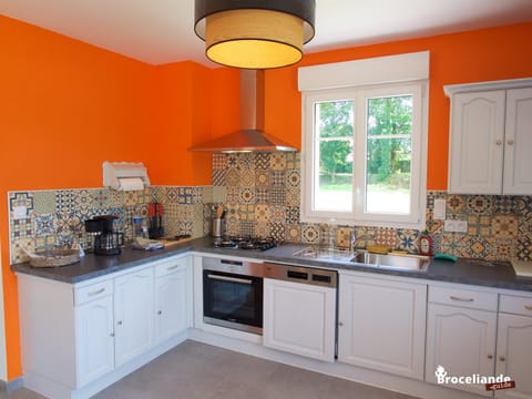 Gite Les Gobelins House in Paimpont