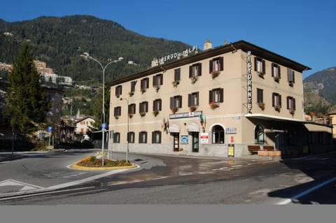 Hotel Delle Alpi Hotel in Province of Brescia
