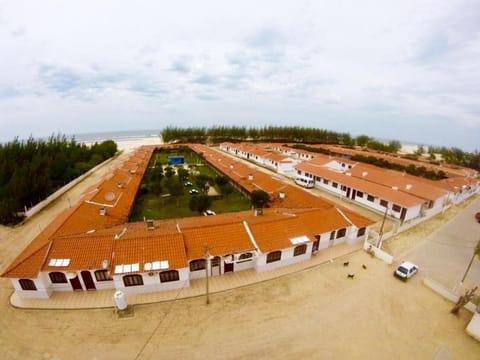 Facade/entrance, Bird's eye view