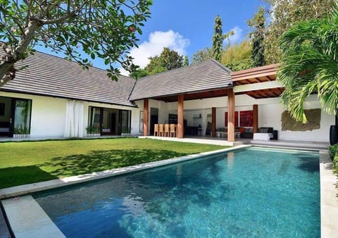 Patio, Communal lounge/ TV room, Living room, Pool view, Swimming pool, Swimming pool