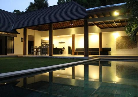 New Luxury Villa Jimbaran/Nusa Dua Villa in Kuta Selatan