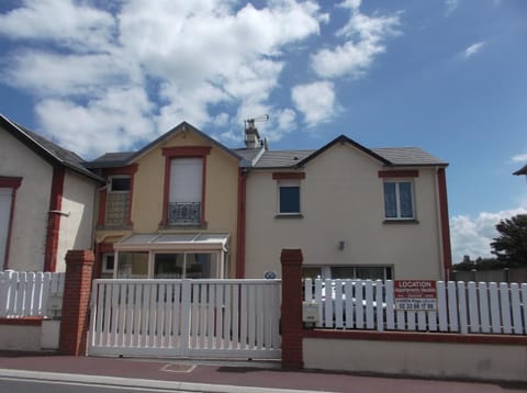 villa Cotriade House in Saint-Pair-sur-Mer