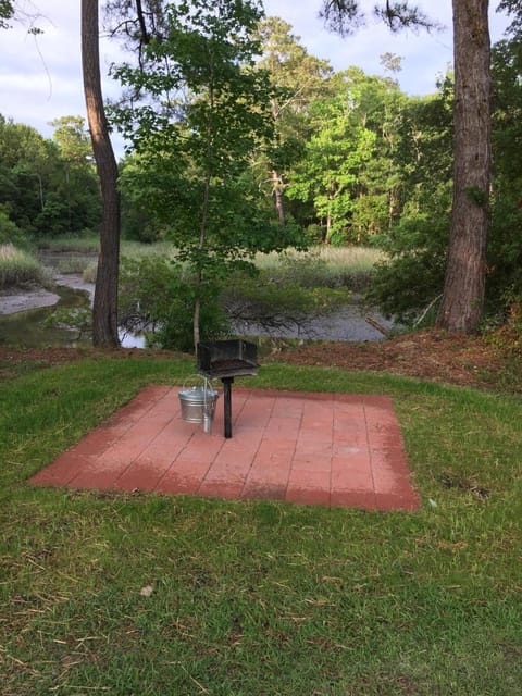 BBQ facilities, On site, Area and facilities