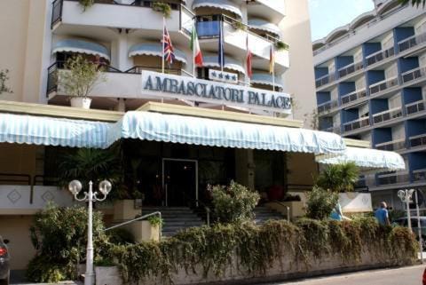 Property building, Facade/entrance