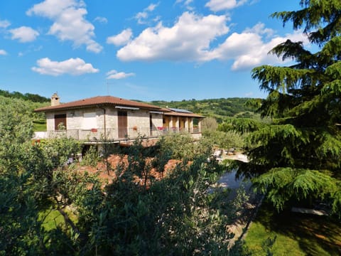 Facade/entrance, View (from property/room)