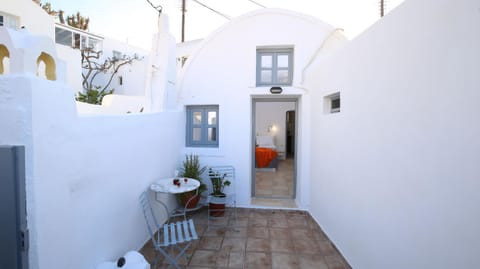 Property building, Balcony/Terrace
