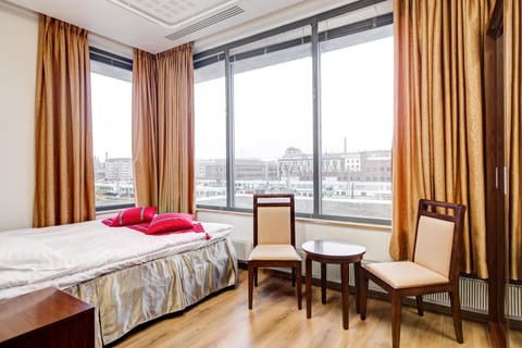Bed, View (from property/room), Bedroom