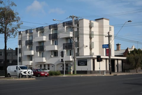 Property building, Day