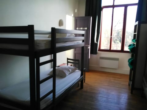 Bedroom, bunk bed