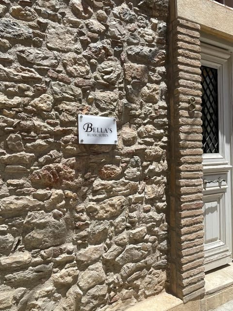 Bella's Rustic Suites Apartment in Nafplion