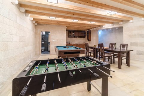 Activities, Billiard