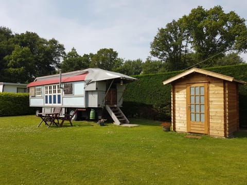 Zigeuner wagen Chalet in Rockanje