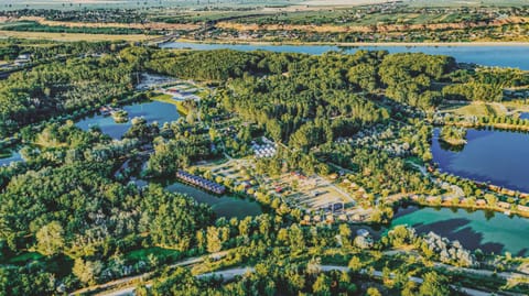 Bird's eye view, Fishing, Decorative detail, On site, Lake view, Area and facilities
