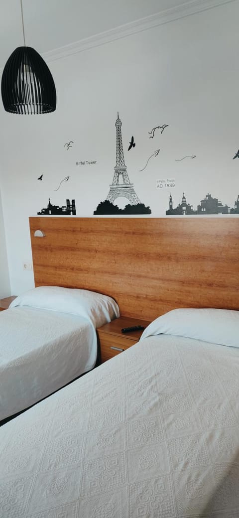 Pensión Nigrán Bed and Breakfast in Viana do Castelo District, Portugal