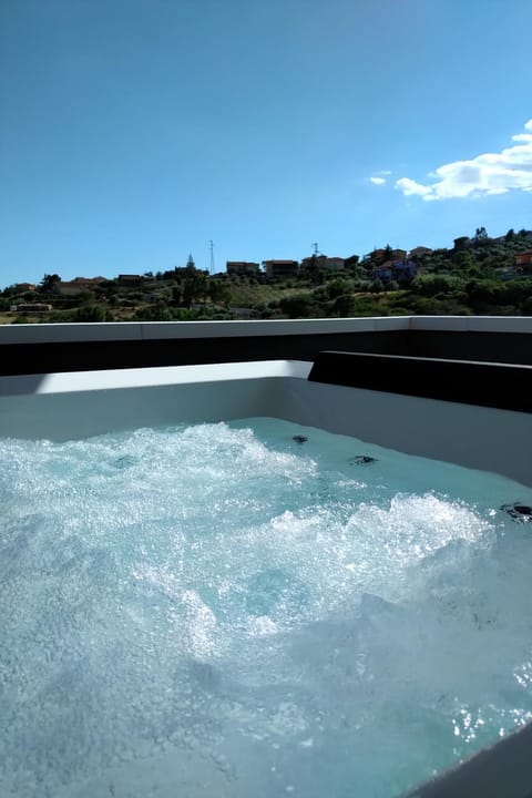 Hot Tub, Swimming pool, Open Air Bath