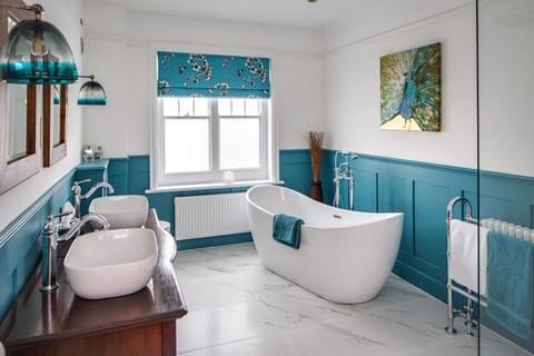 Toilet, Bathroom, Bath