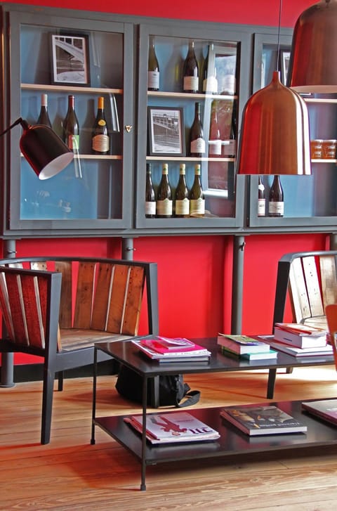 Lounge or bar