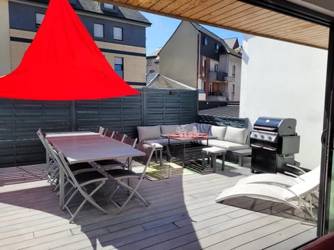 Patio, BBQ facilities, Balcony/Terrace