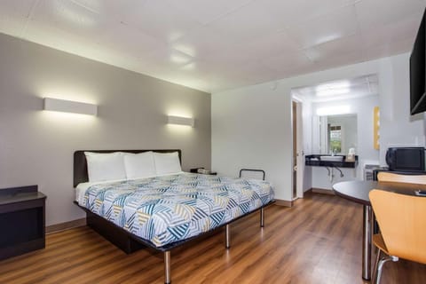 Photo of the whole room, On site