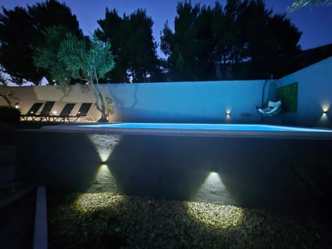 Luxury apartment Duće with private pool Apartment in Split-Dalmatia County