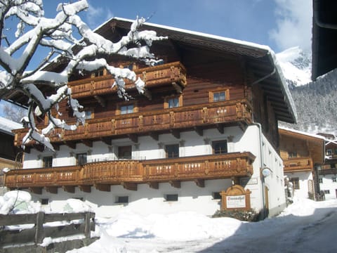 Property building, Winter