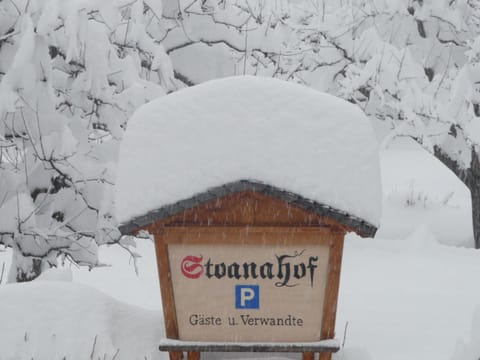 View (from property/room), Area and facilities