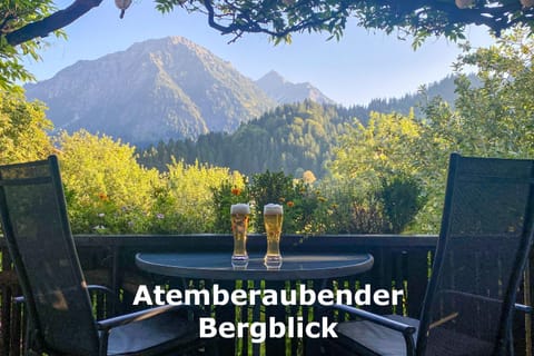 View (from property/room), Balcony/Terrace, Mountain view