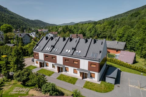Property building, Day, Bird's eye view, Mountain view