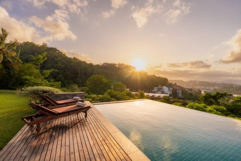 Property building, Swimming pool