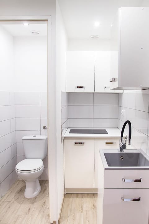 Toilet, Kitchen or kitchenette