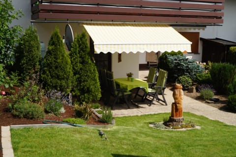 Garden, Balcony/Terrace