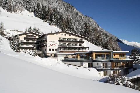 Property building, Day, Winter, Other