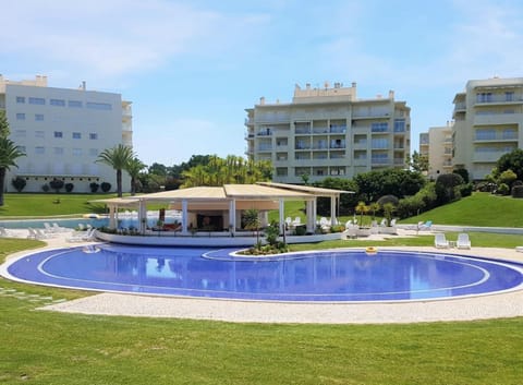 Property building, Restaurant/places to eat, Swimming pool