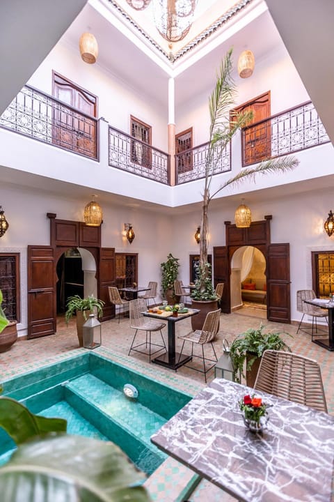 Patio, Restaurant/places to eat, Night, Winter, View (from property/room), Breakfast, locker