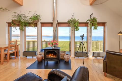 View (from property/room), Dining area, Sea view