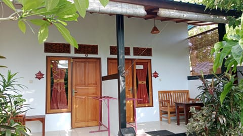 Van Santri Homestay Pemuteran Vacation rental in Bali