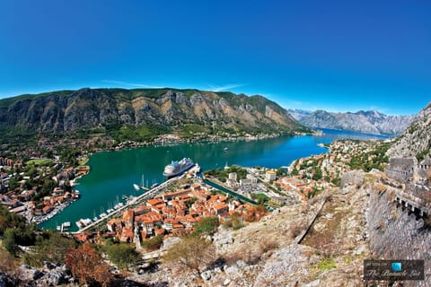 Nearby landmark, Neighbourhood