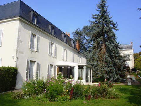 Appartements détente & nature - Domaine de La Thiau House in Gien