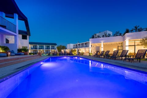 Pool view, Swimming pool