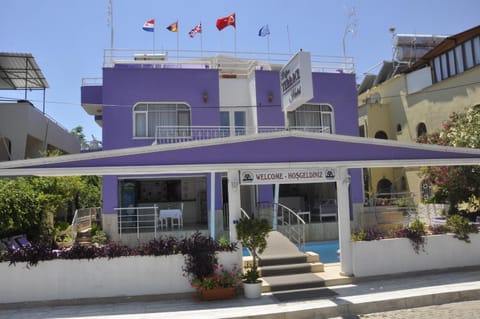 Property building, Day