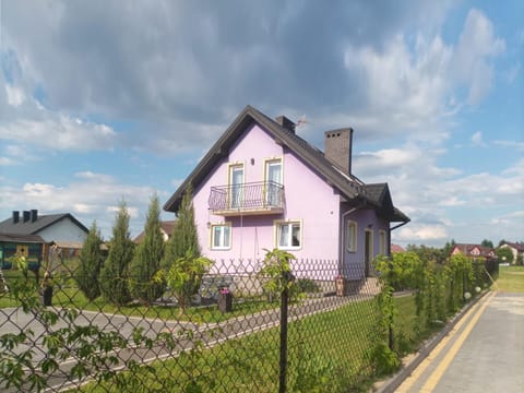 Property building, Spring, Summer, On site