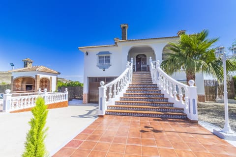 Property building, Facade/entrance, Off site