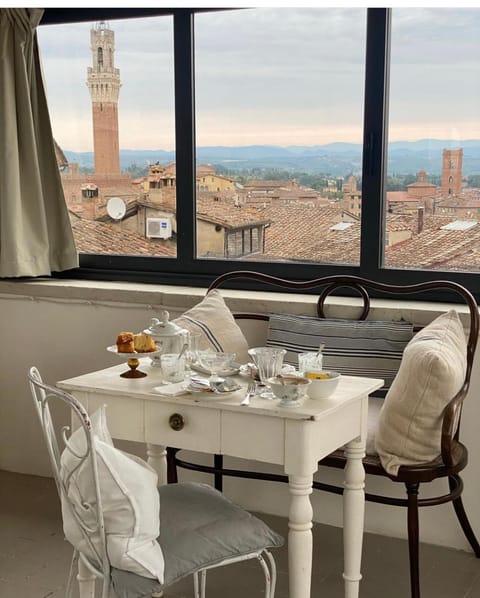 1550 Residenza d’Epoca Bed and Breakfast in Siena