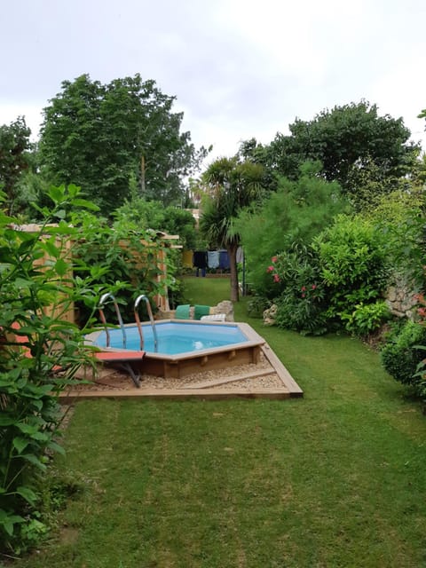 Garden, Swimming pool