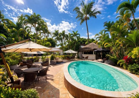 Swimming pool, Breakfast