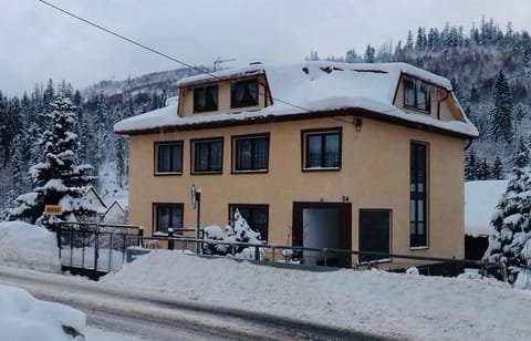 Property building, Winter