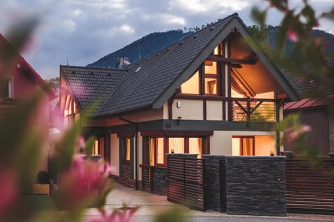 Property building, Day
