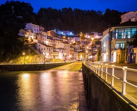 Nearby landmark, Night, Natural landscape, City view