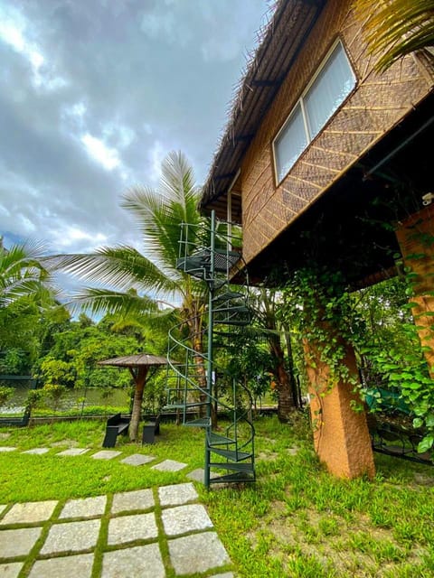 Property building, Garden